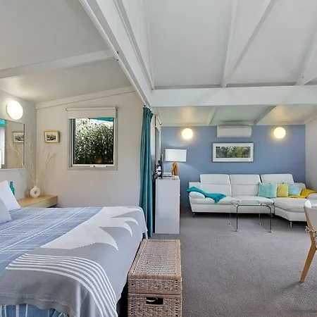 The Bay Beach Studio ~ Ocean View Apollo Bay Exterior photo